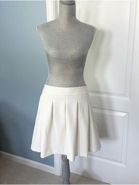 Banana Republic Cream Pleated A-Line Skirt, sz 14